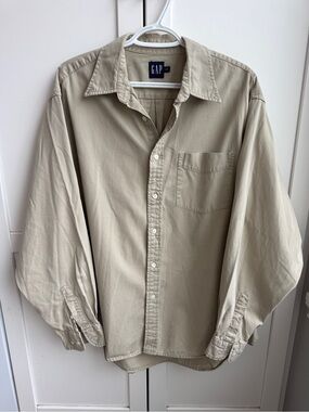 Vintage GAP Khaki Cotton Button Down Size L 90s Minimalist Cabincore Dadcore